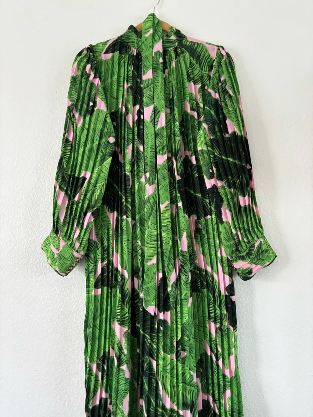 Beulah Green and Pink Leaf-Print Pleated Maxi Dress - Picture 10 of 11